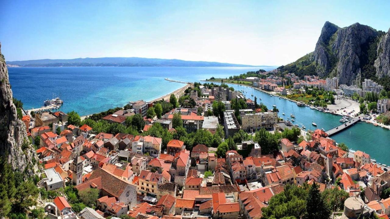 Apartments & Restaurant Galeb Marusici  Exterior foto