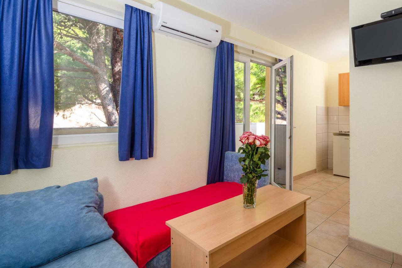 Apartments & Restaurant Galeb Marusici  Exterior foto